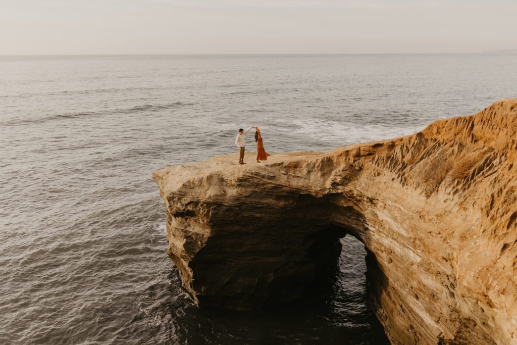 Engagement photos at Sunset Cliffs