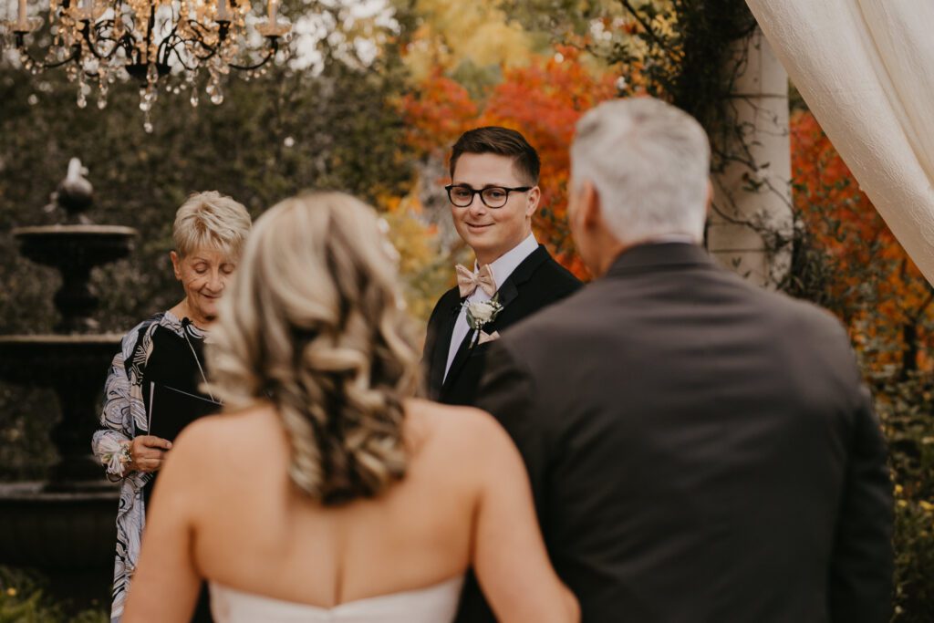 must have wedding ceremony photos