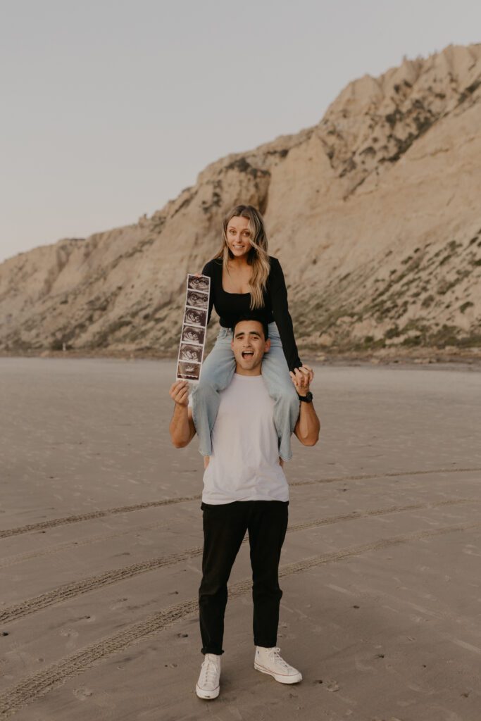 Beach Pregnancy Announcement Photos